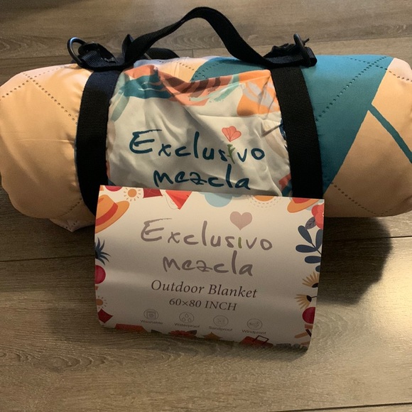 Other - Outdoor Blanket NWT
